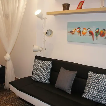 Ground Floor Studio - @homeforu アパート
